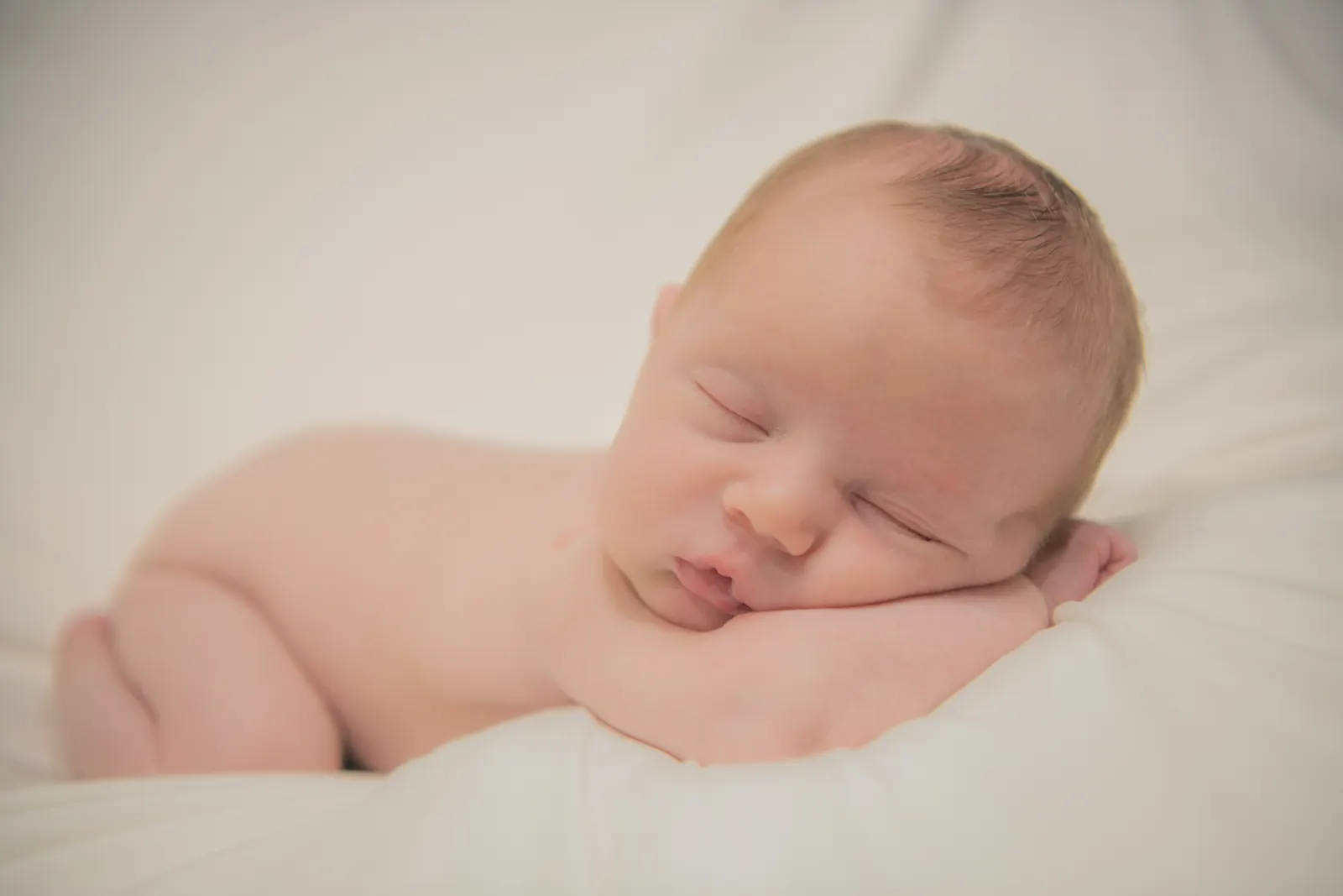 Storytelling photograph from the Newborns collection.
